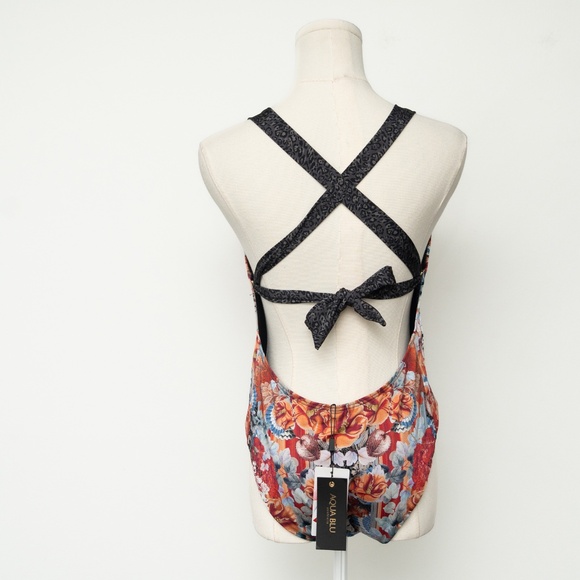 Aqua Blu - Maddison One Piece In Gardenia - White - Picture 3 of 15